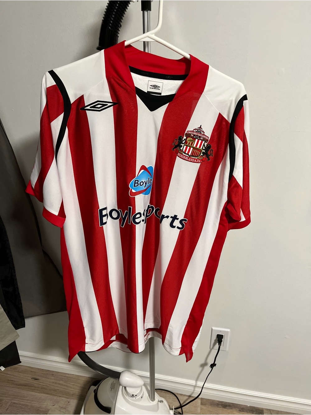 Umbro Sunderland Red and White Striped Soccer Jersey